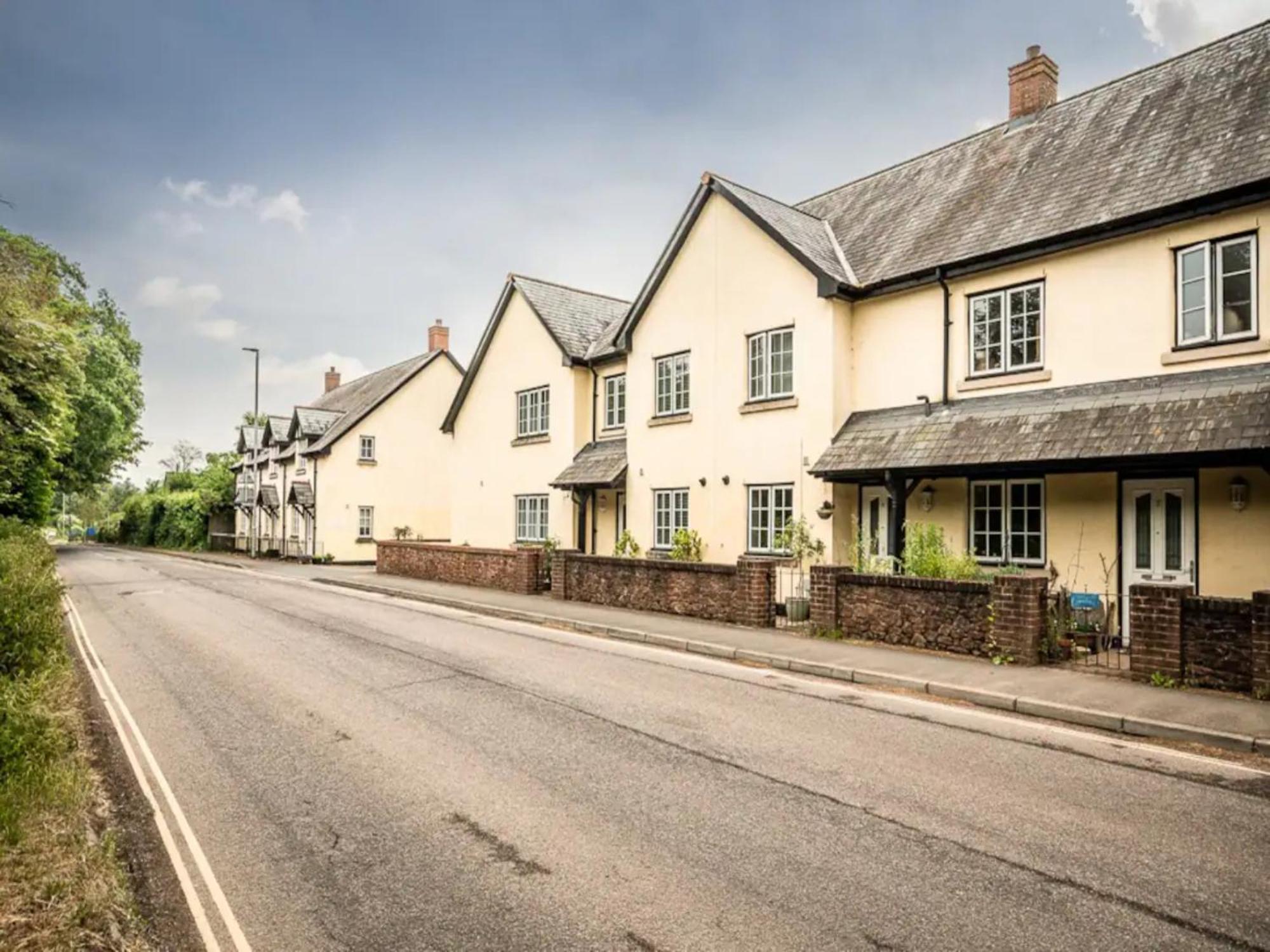 Spacious Modern Home In Picturesque Village Exeter Kültér fotó